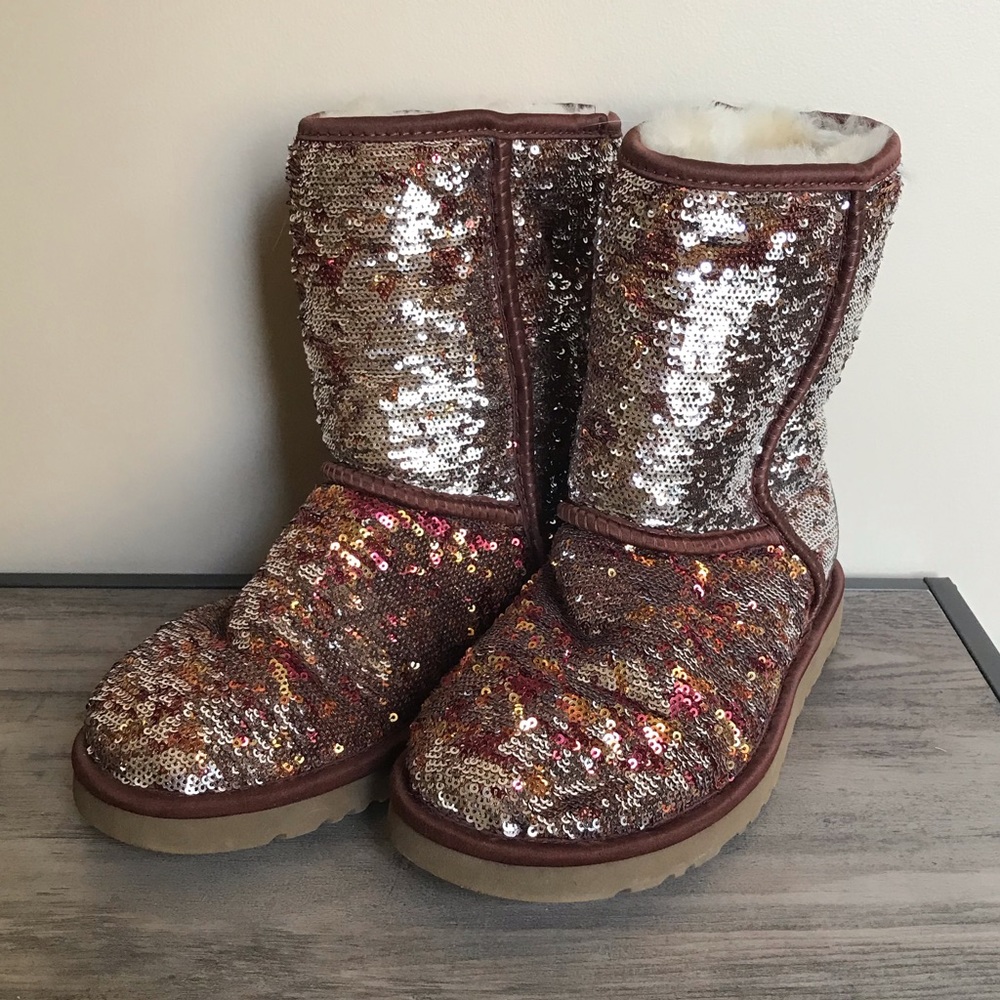 ⚡️SALE ⚡️ Brown/Gold/Red Sequin UGG Boots